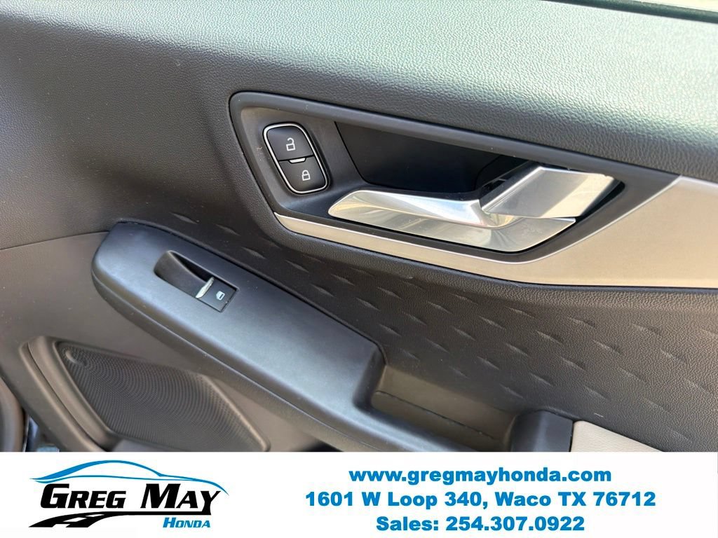 Used 2020 Ford Escape SEL AWD/4WD image 34