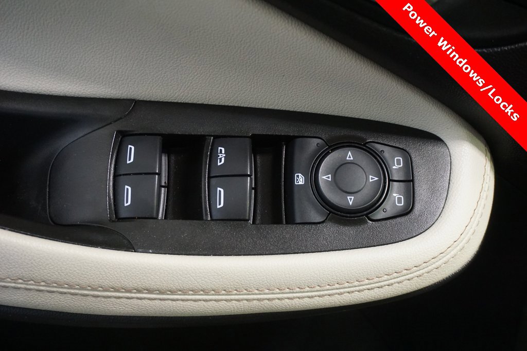 Used 2024 Buick Encore GX Avenir w/ Avenir Technology Package image 5