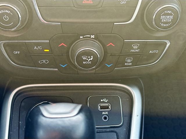 Used 2018 Jeep Compass Latitude w/ Popular Equipment Group AWD/4WD image 16