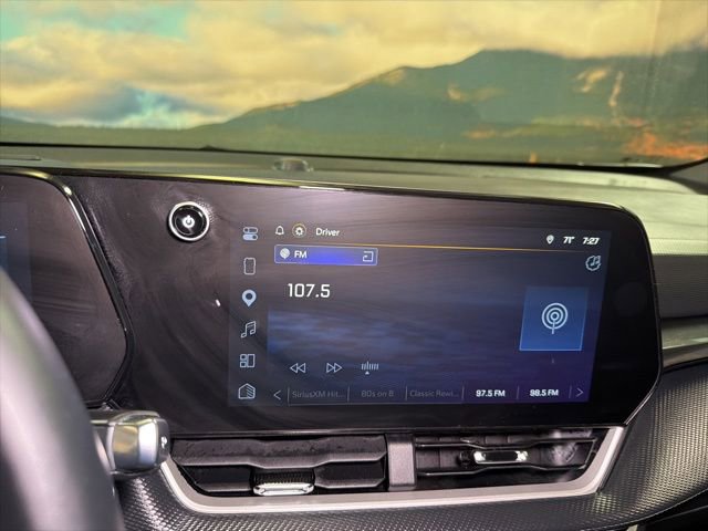 Used 2026 Chevrolet Equinox LT image 30