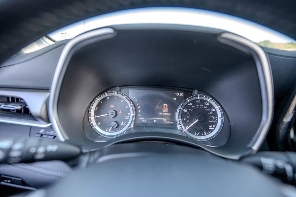 Used 2023 Toyota Highlander XLE image 18