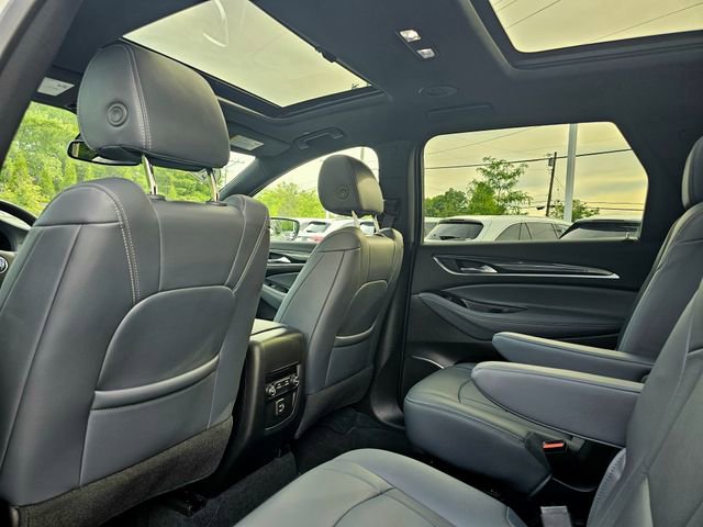 Used 2024 Buick Enclave Essence w/ Experience Buick Package AWD/4WD image 26