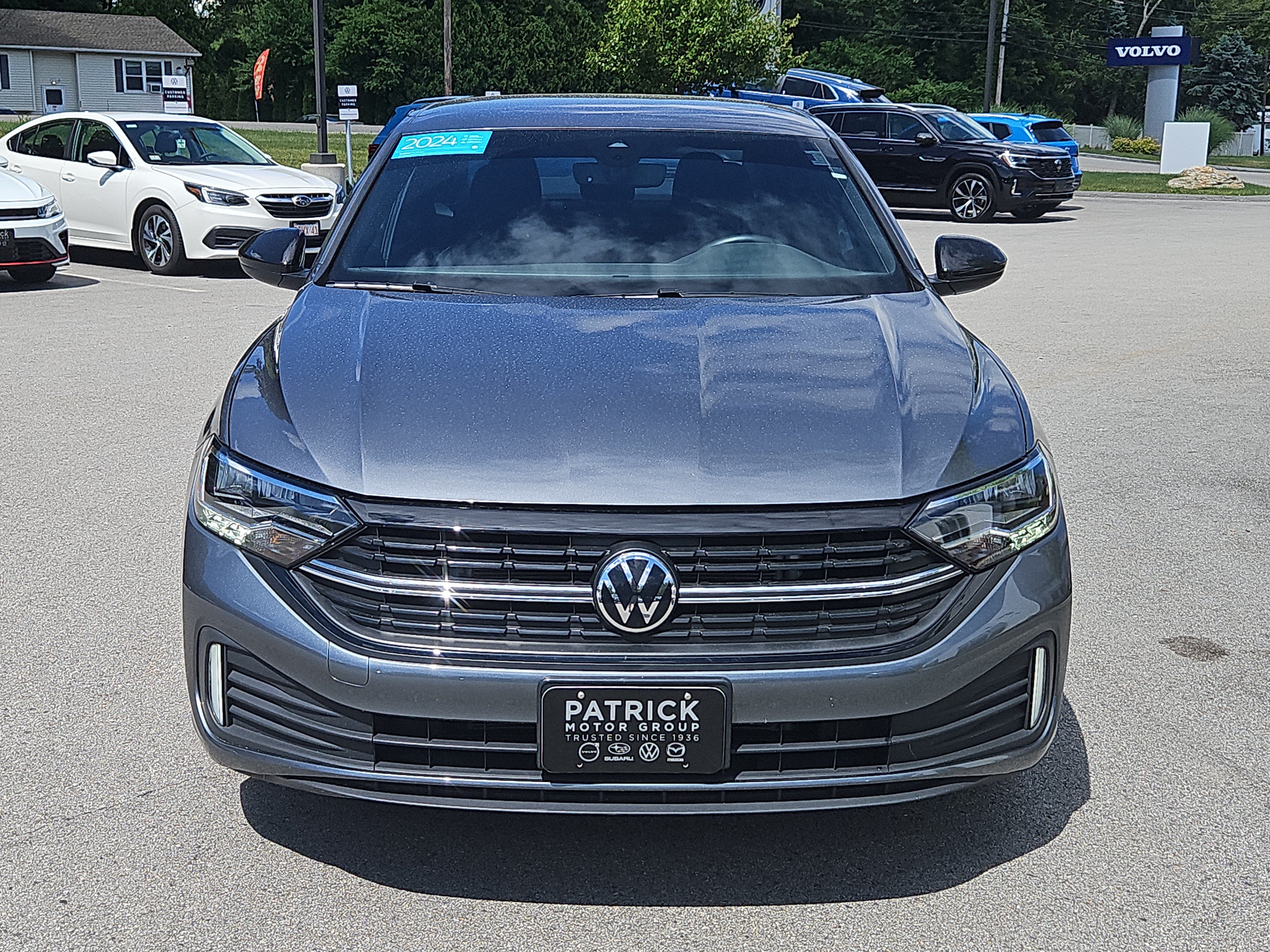 Certified 2024 Volkswagen Jetta Sport FWD image 3