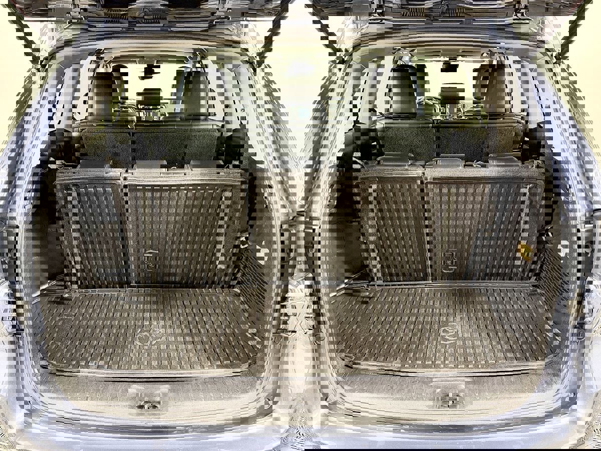 Used 2018 Toyota Highlander Limited image 15