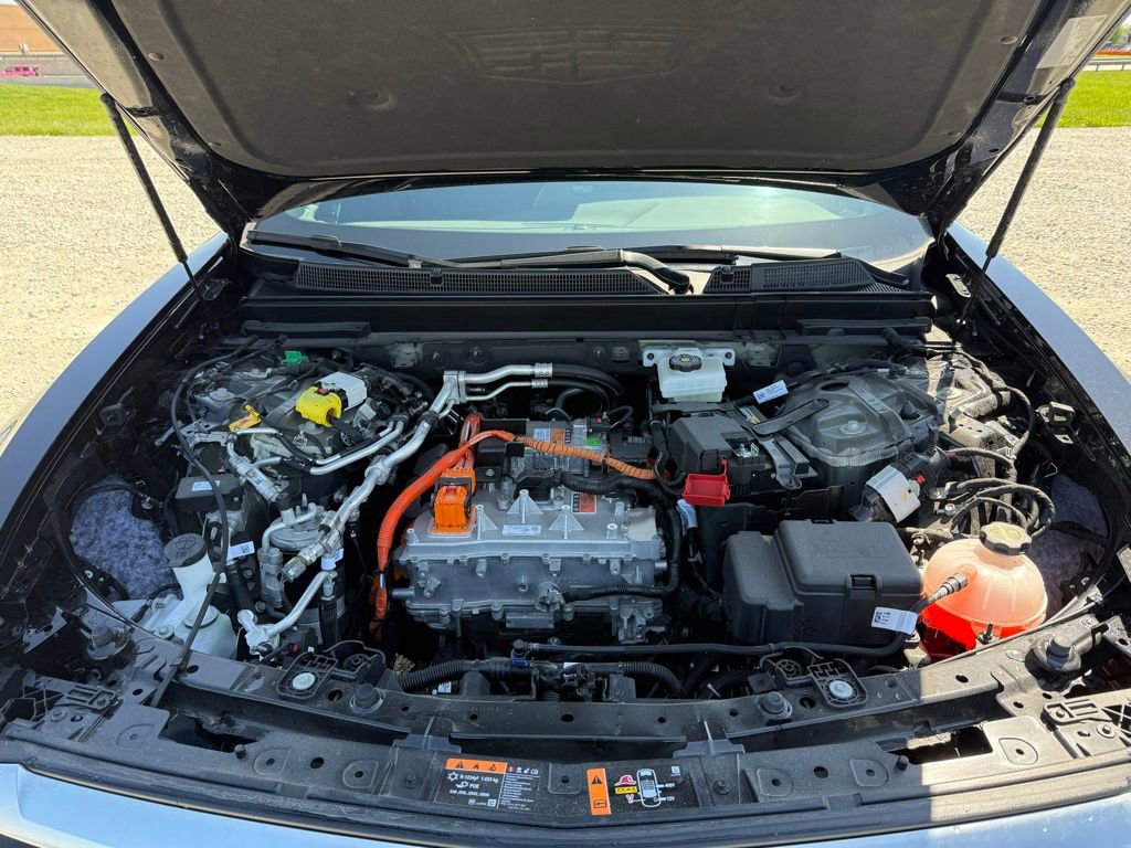 Certified 2025 Cadillac Lyriq Luxury AWD/4WD image 18