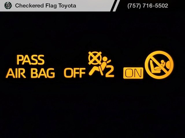 Used 2024 Toyota RAV4 XLE Premium image 35