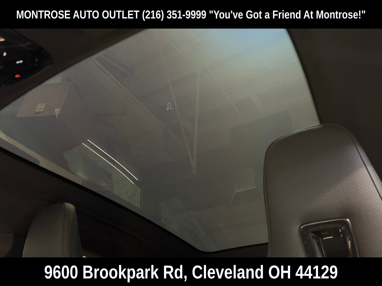 Used 2022 BMW iX xDrive50 w/ Convenience Package image 29