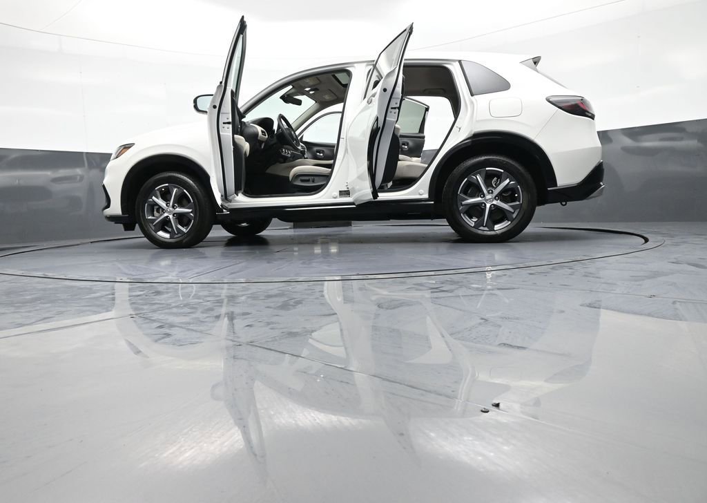 Used 2024 Honda HR-V EX-L image 48