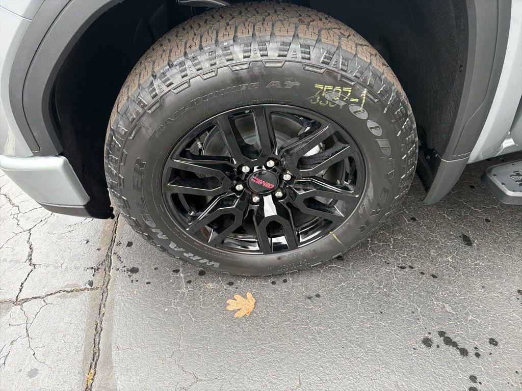 New 2026 GMC Sierra 1500 Elevation image 14