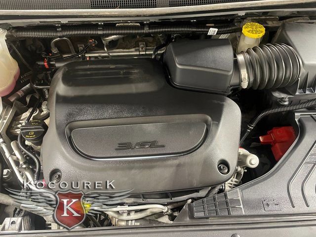 Used 2023 Chrysler Pacifica Touring-L image 23
