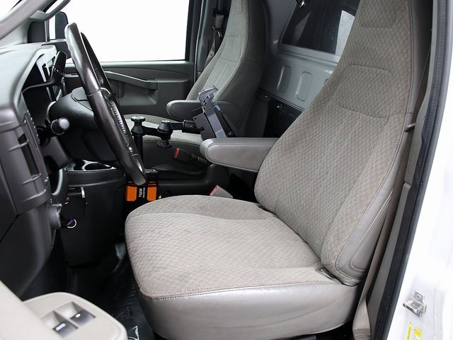 Used 2019 Chevrolet Express 3500 Work Van w/ Driver Convenience Package image 9