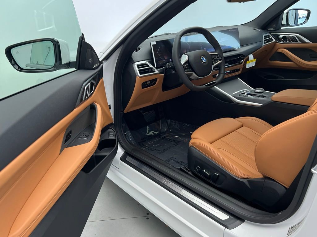 Used 2026 BMW 430i Coupe w/ Parking Assistance Package image 23