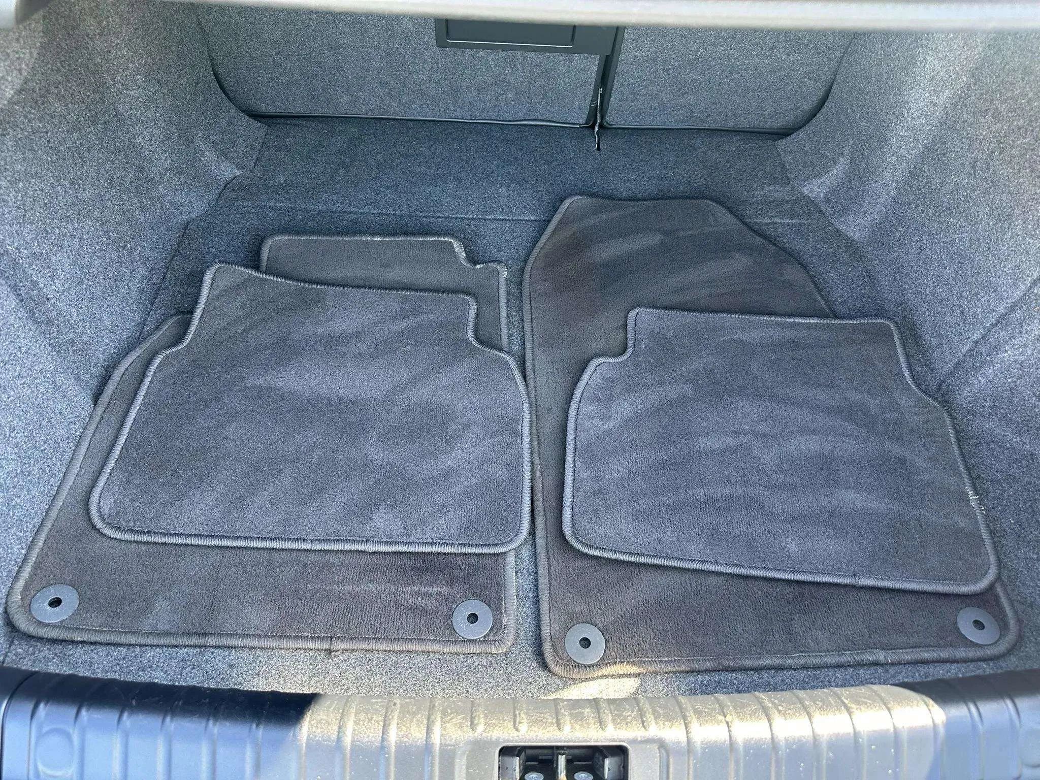 Used 2011 Saab 9-3 Aero image 16