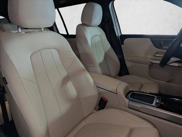 Certified 2025 Mercedes-Benz GLB 250 image 21