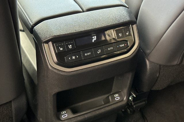 Used 2025 Lexus TX 500h AWD w/ Technology Package image 15