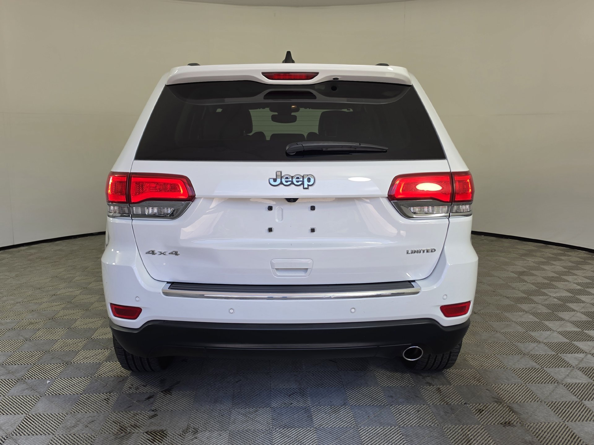 Used 2018 Jeep Grand Cherokee Limited w/ Luxury Group II AWD/4WD image 6