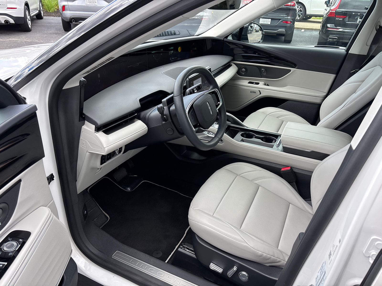 New 2026 Lincoln Nautilus Premier w/ Equipment Group 102A AWD/4WD image 25
