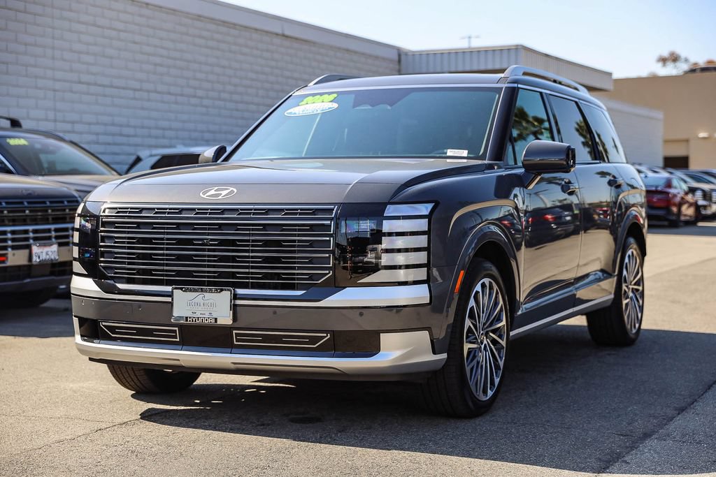 New 2026 Hyundai Palisade Calligraphy FWD image 3