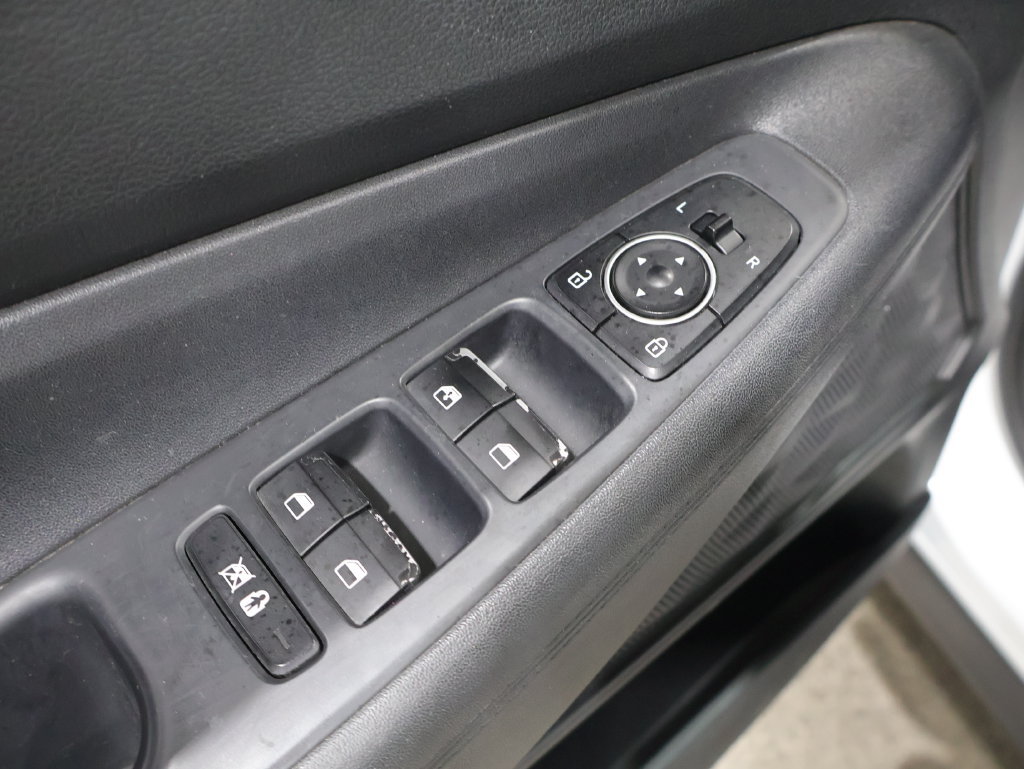 Used 2019 Hyundai Santa Fe SE AWD/4WD image 14