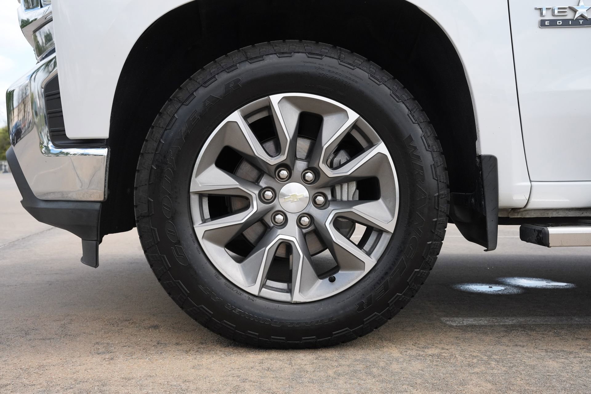 Used 2021 Chevrolet Silverado 1500 LT w/ Texas Edition Plus image 28