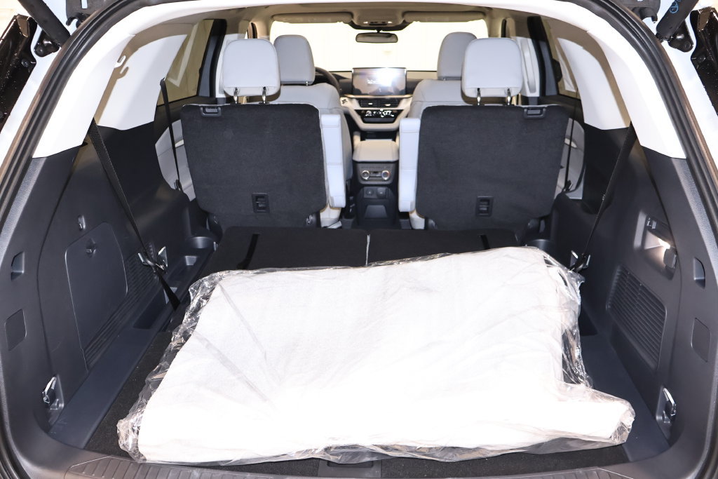 New 2026 Ford Explorer Active w/ Active Comfort Package AWD/4WD image 35