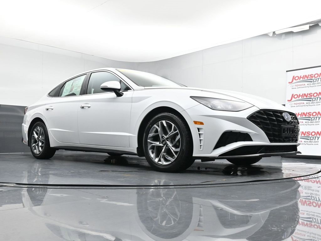 Used 2020 Hyundai Sonata SEL w/ Winter Weather Package image 18