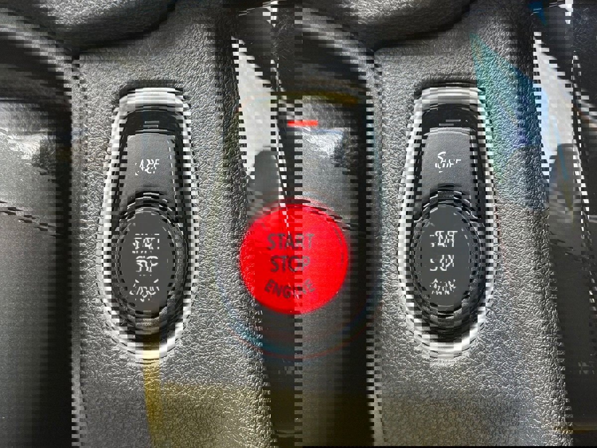 Used 2017 BMW M4 Coupe image 28