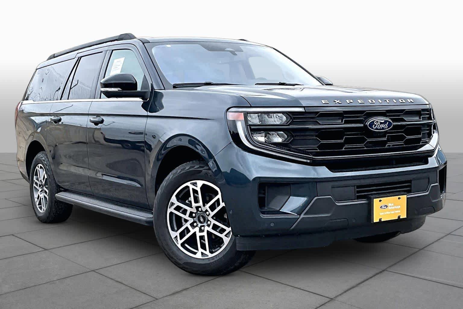 Certified 2025 Ford Expedition Max Active AWD/4WD image 3
