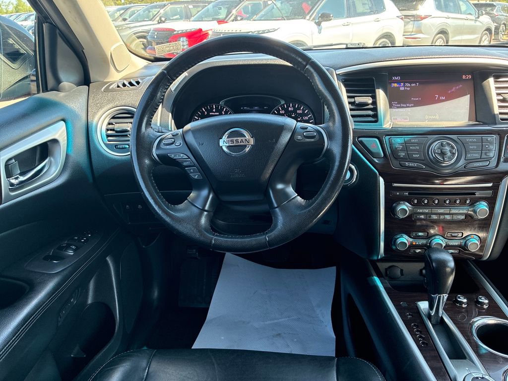 Used 2014 Nissan Pathfinder Platinum w/ Platinum Premium Package AWD/4WD image 22