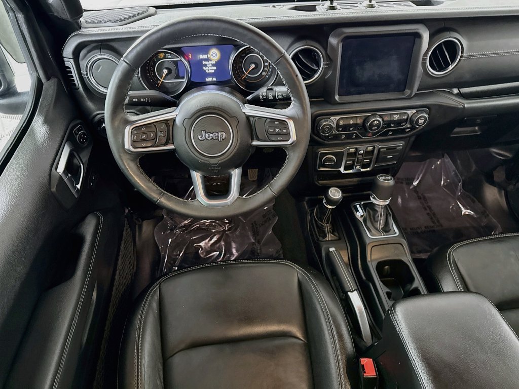 Used 2019 Jeep Wrangler Unlimited Sahara AWD/4WD image 4