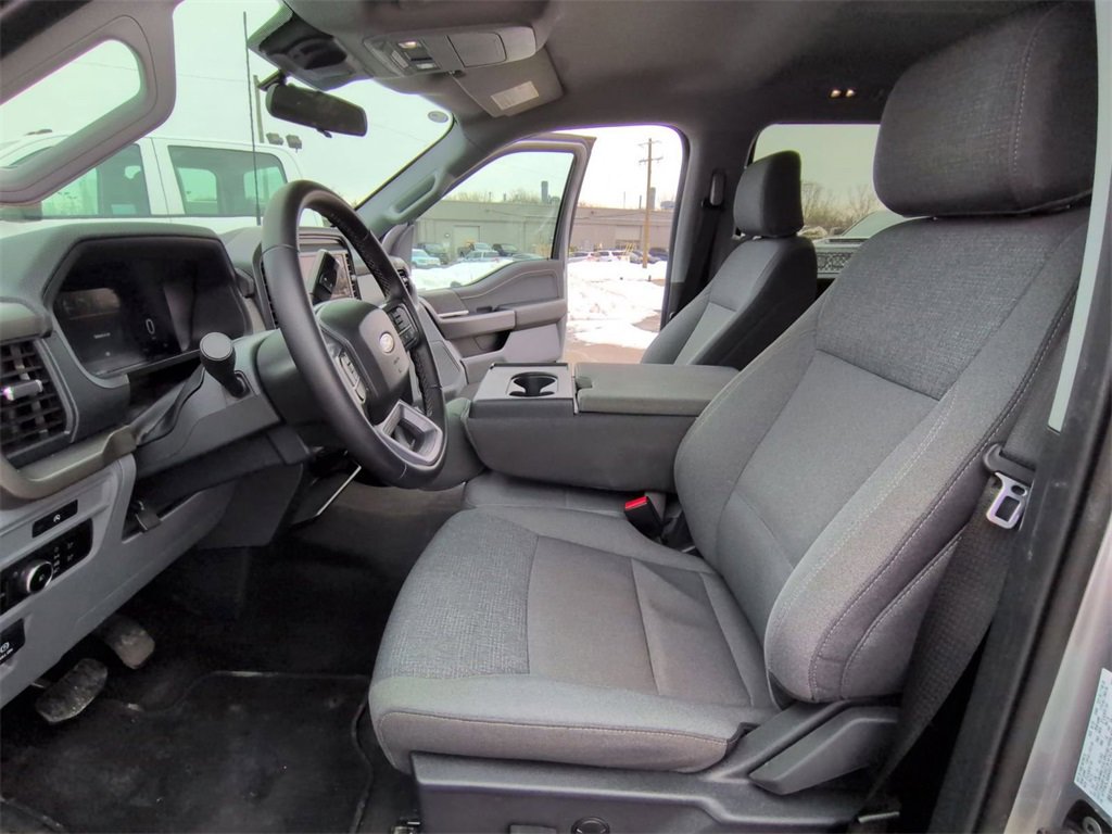 Used 2025 Ford F150 XLT w/ Equipment Group 301A Standard image 18