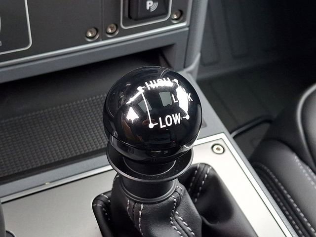 Used 2025 INEOS Grenadier Fieldmaster Edition image 24