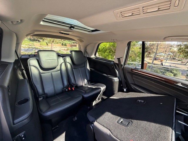 Used 2011 Mercedes-Benz GL 450 4MATIC image 26