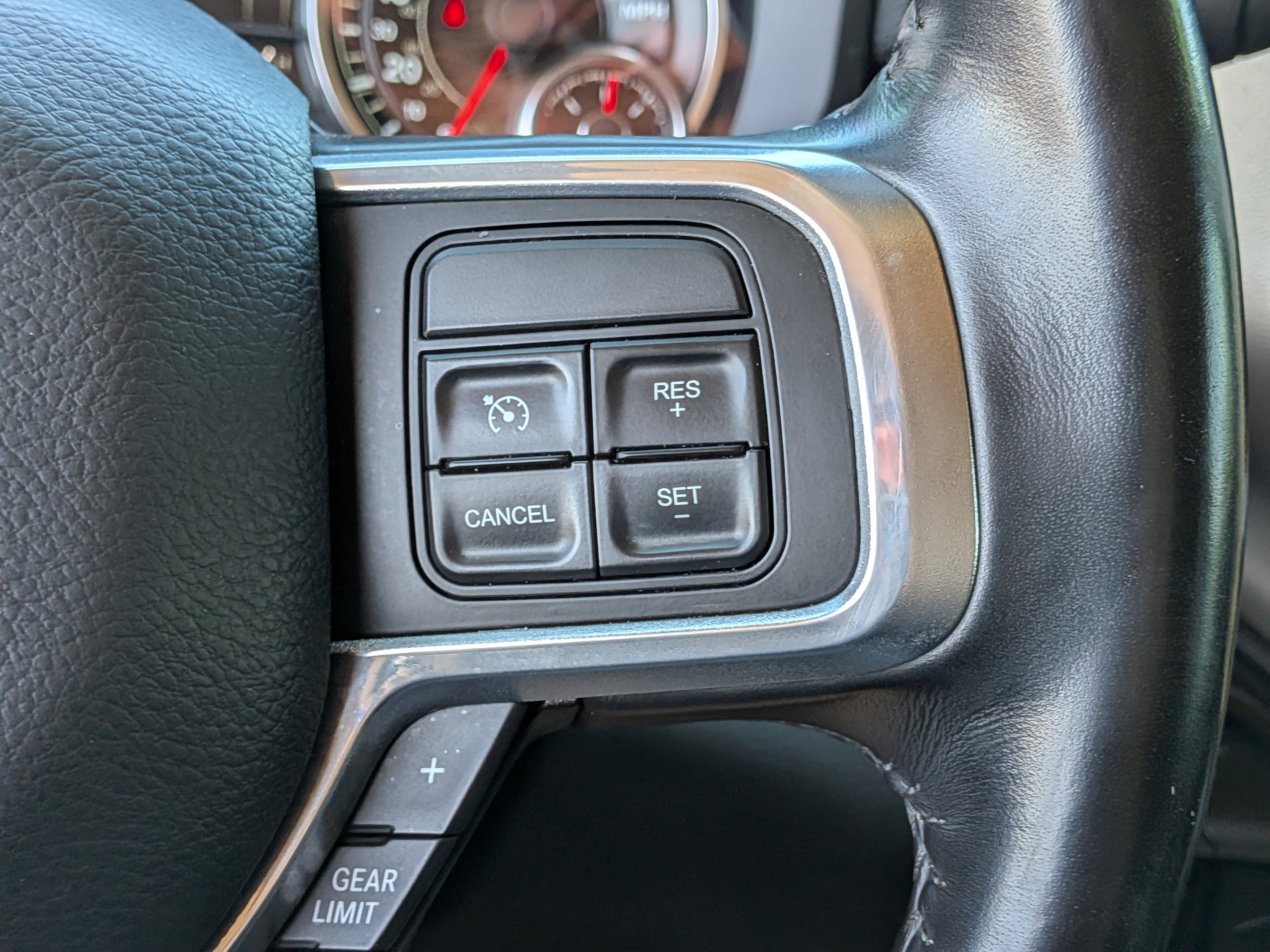Used 2022 RAM 2500 Laramie AWD/4WD image 25