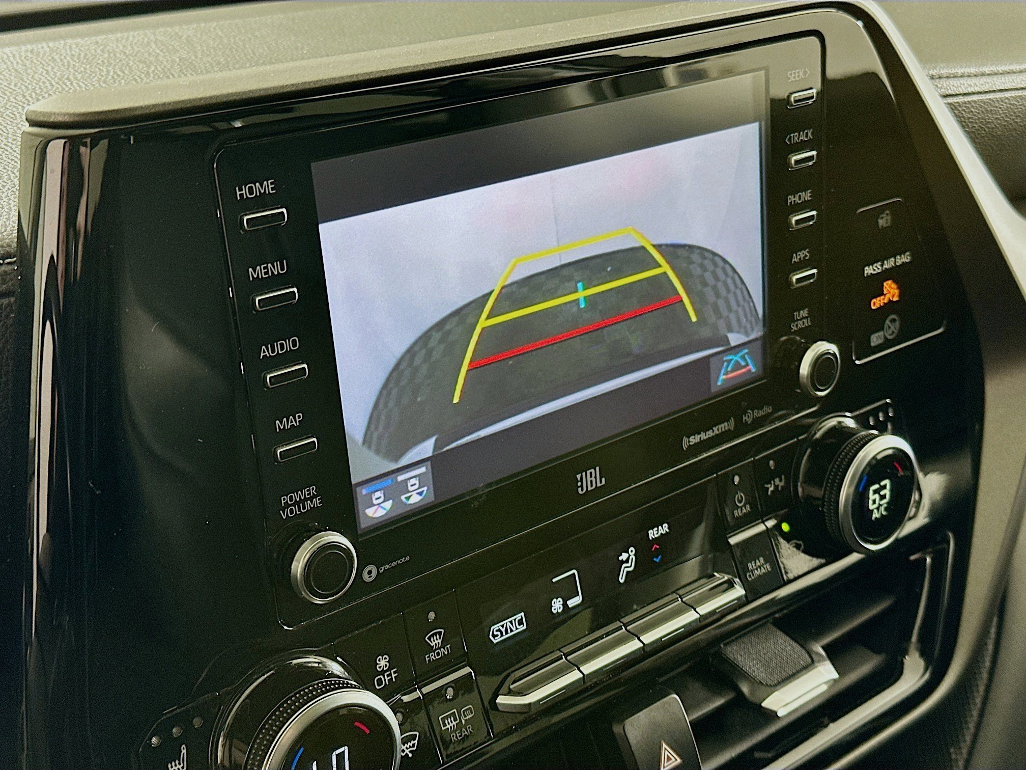 Used 2020 Toyota Highlander Limited image 23