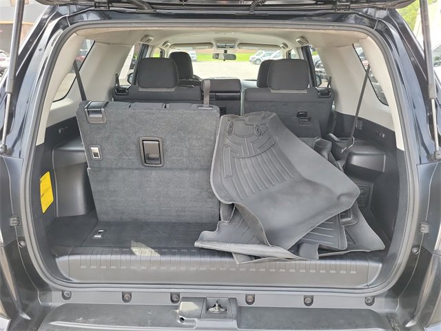 Used 2016 Toyota 4Runner SR5 image 28