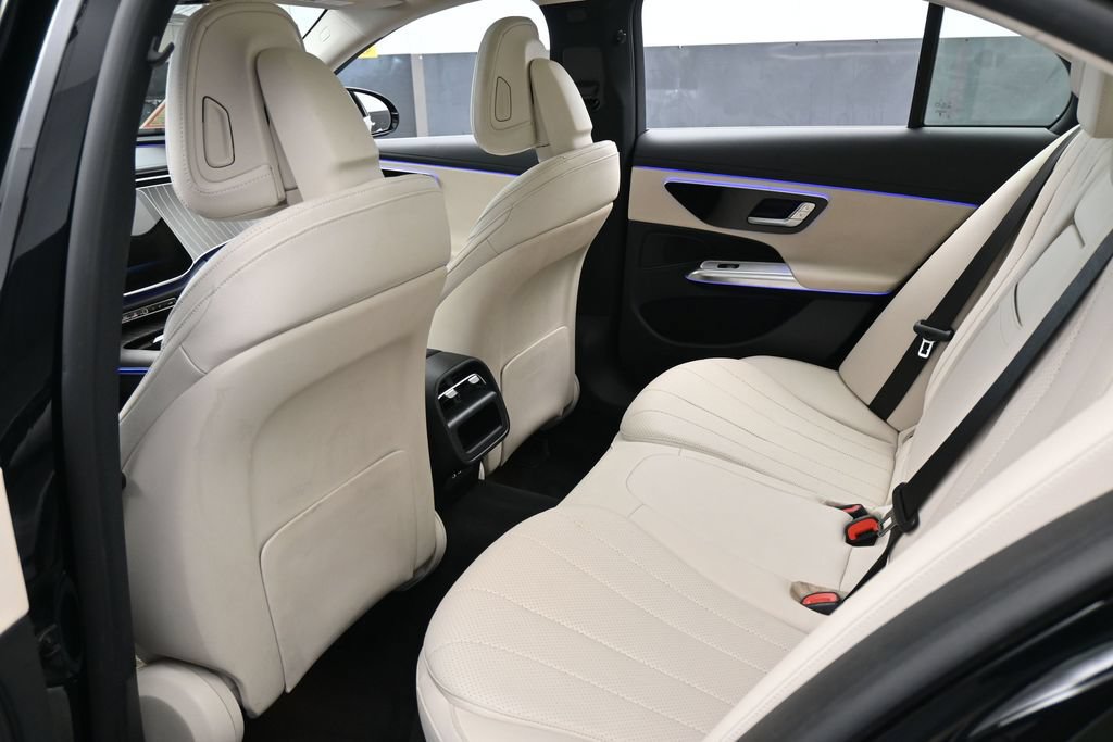 Used 2025 Mercedes-Benz E 350 Sedan w/ Winter Package image 37