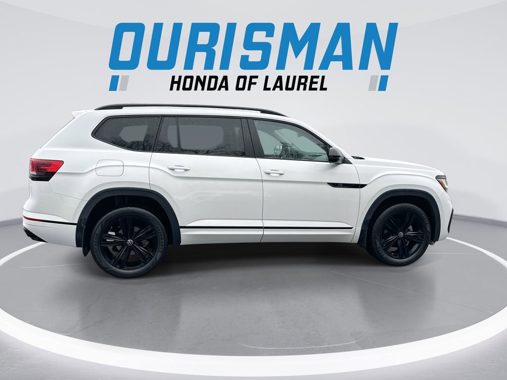 Used 2023 Volkswagen Atlas SEL R-Line image 9