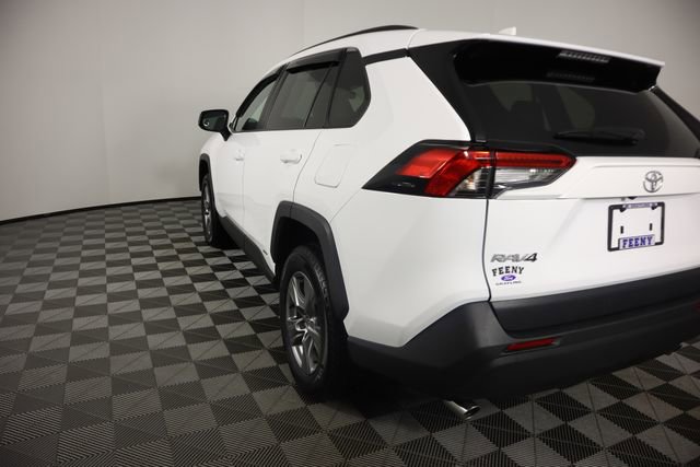 Used 2025 Toyota RAV4 LE image 21