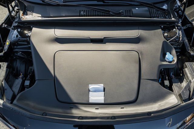 New 2026 Volvo EX30 Ultra w/ Protection Package image 18