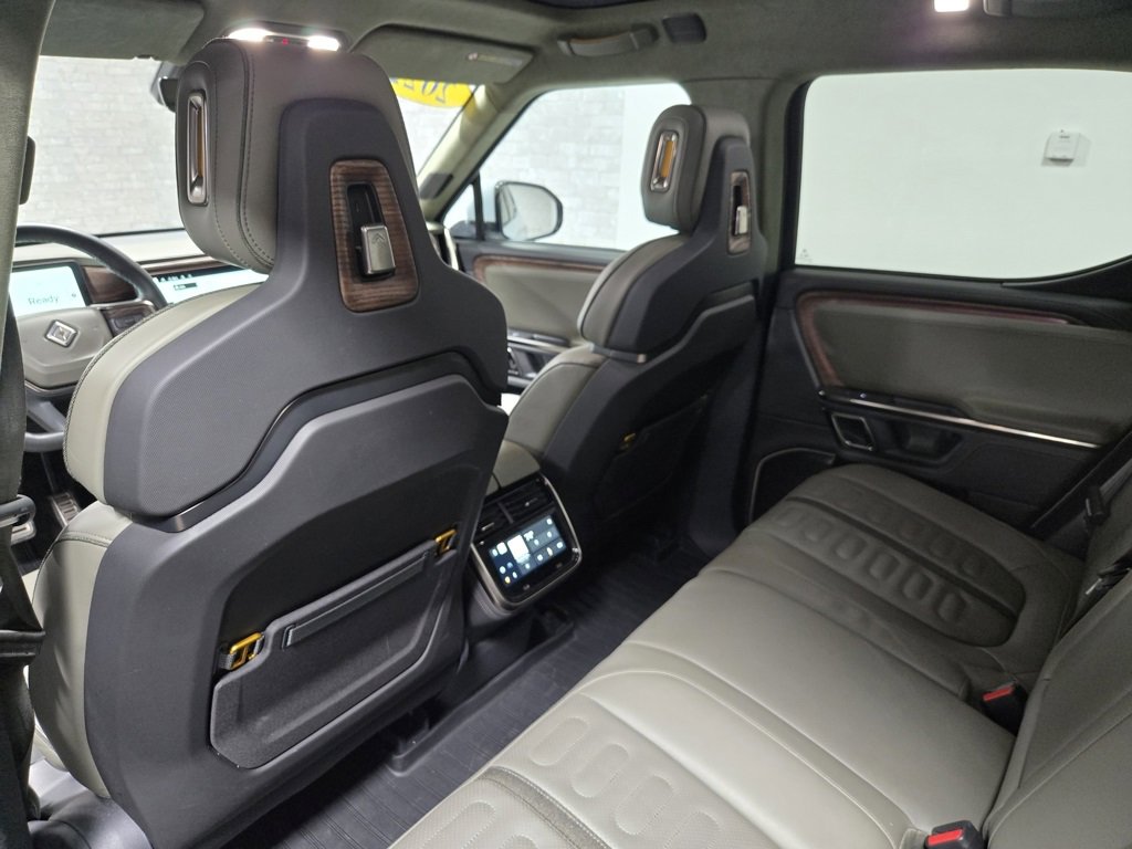 Used 2022 Rivian R1T Adventure image 33
