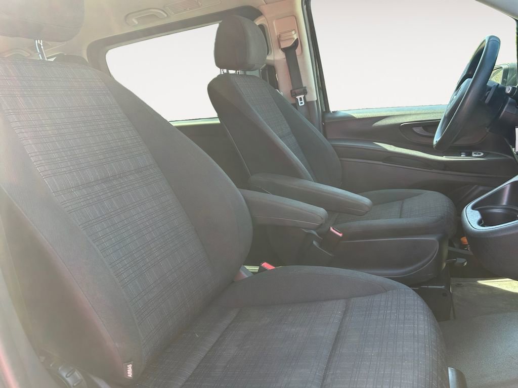 Used 2019 Mercedes-Benz Metris Passenger image 15