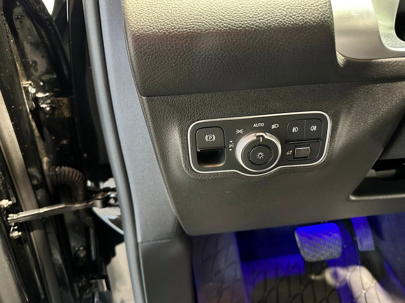 Certified 2023 Mercedes-Benz GLB 250 4MATIC image 15
