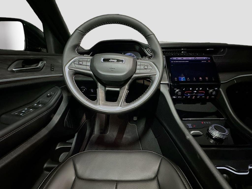 New 2025 Jeep Grand Cherokee L Limited w/ Luxury Tech Group II image 31