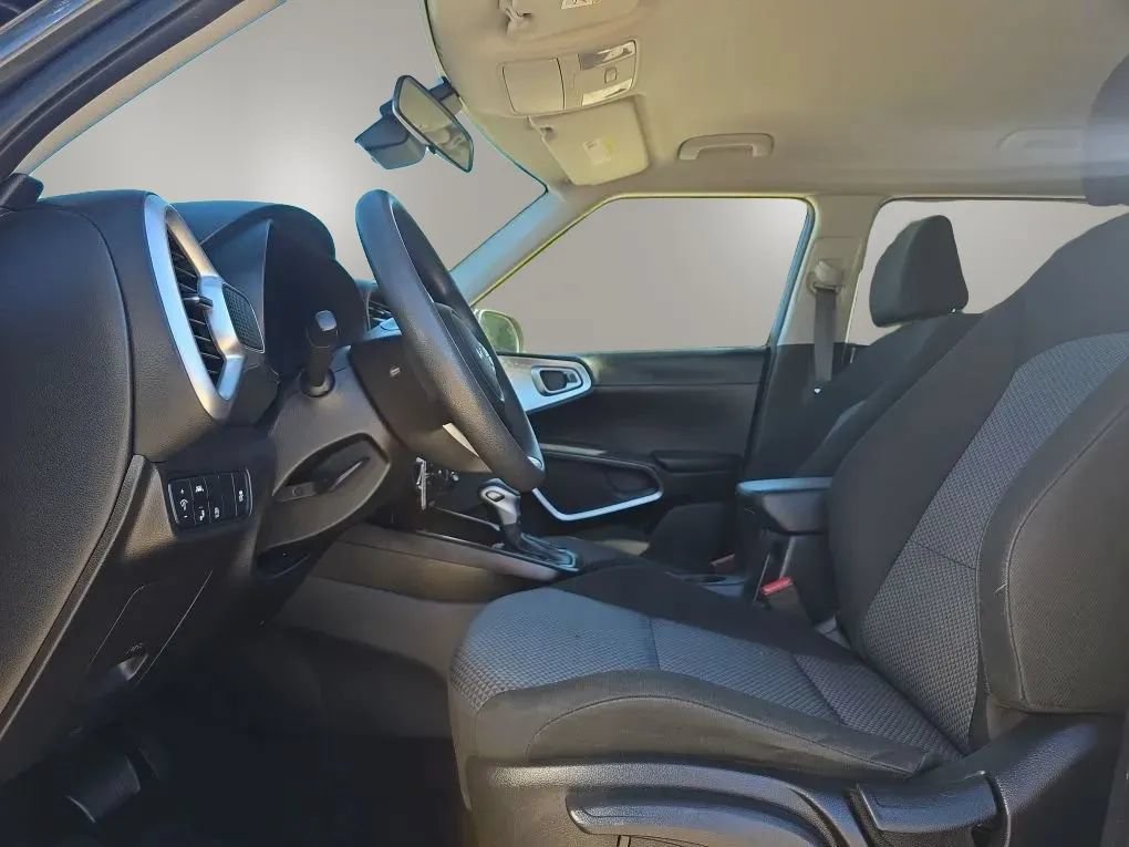 Used 2022 Kia Soul LX w/ Technology Package FWD image 13