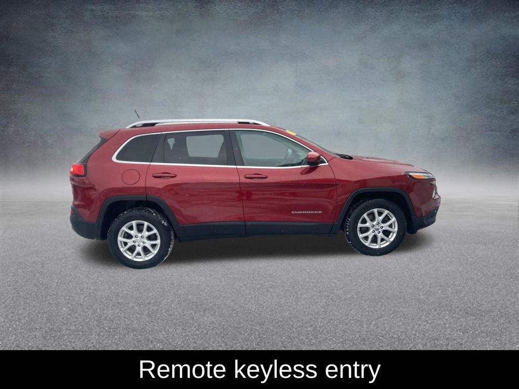 Used 2017 Jeep Cherokee Latitude image 8