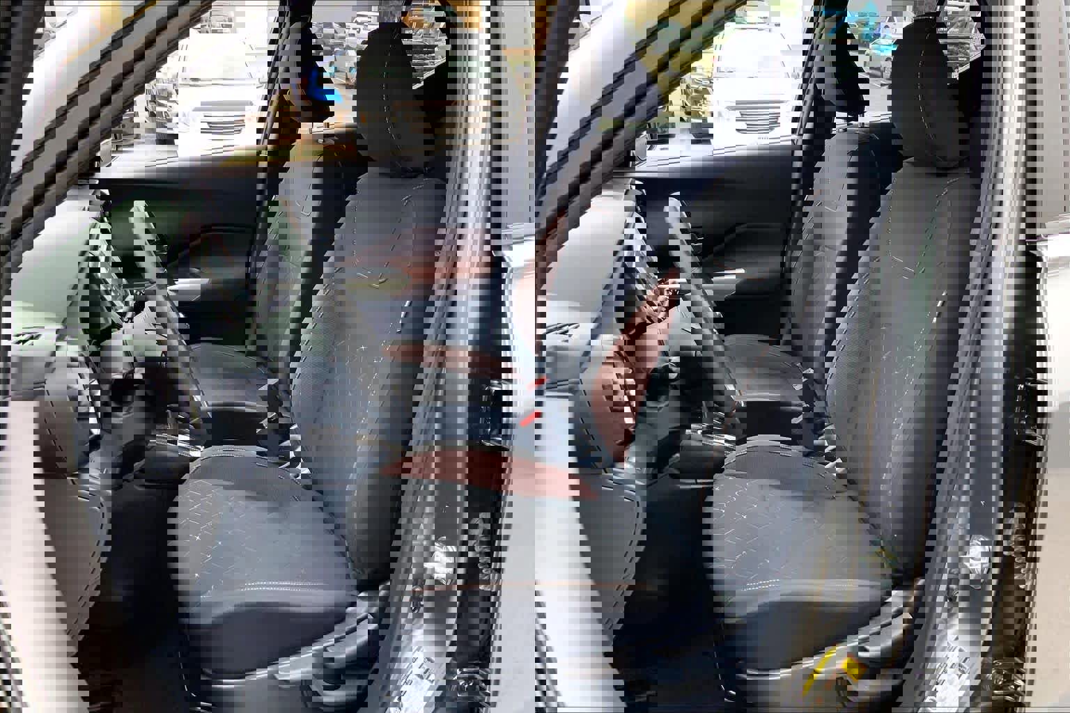 Used 2019 Nissan Kicks SR image 8