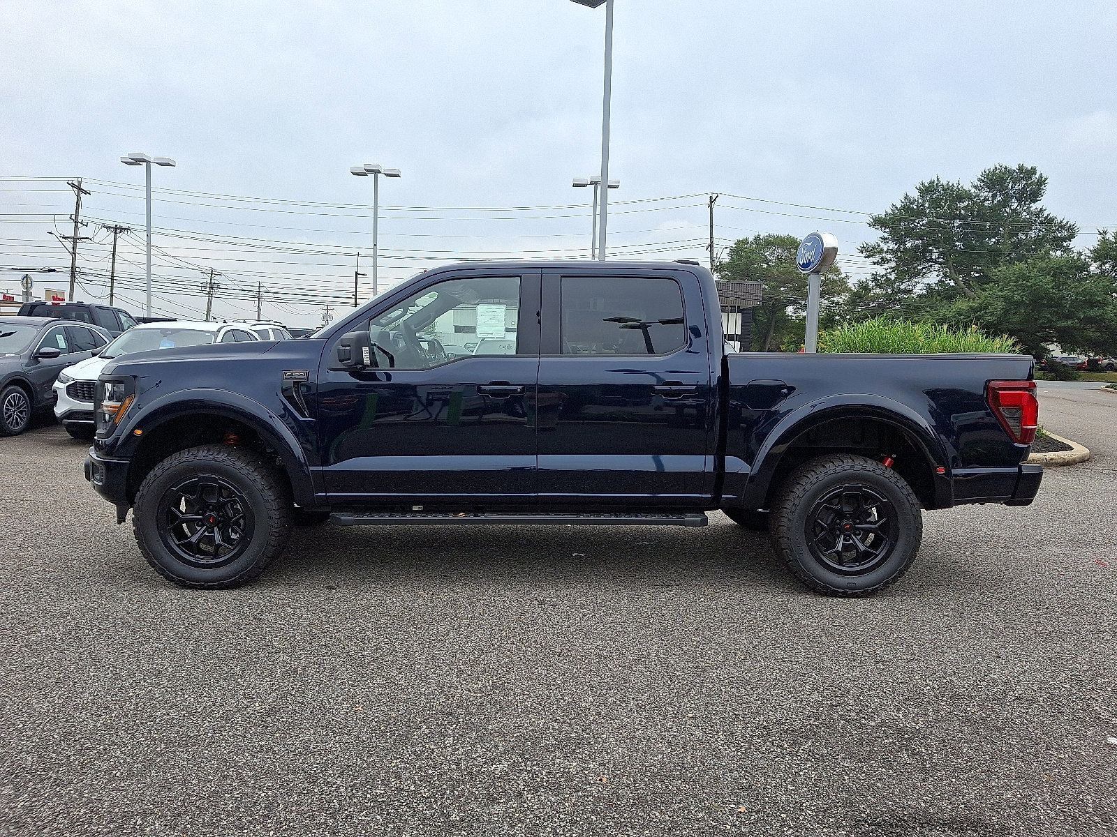 New 2025 Ford F150 XLT w/ Equipment Group 303A High image 4