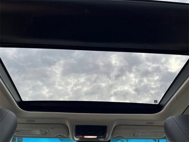 Used 2023 Lexus ES 350 Luxury w/ Accessory Package (Z2) image 31