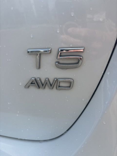 Used 2016 Volvo V60 T5 Cross Country AWD/4WD image 7